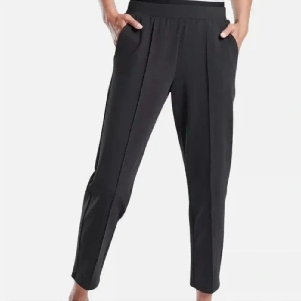 ATHLETA Black Venice Pintuck Pants Large Pull On Pockets Ankle Wicking Commuter